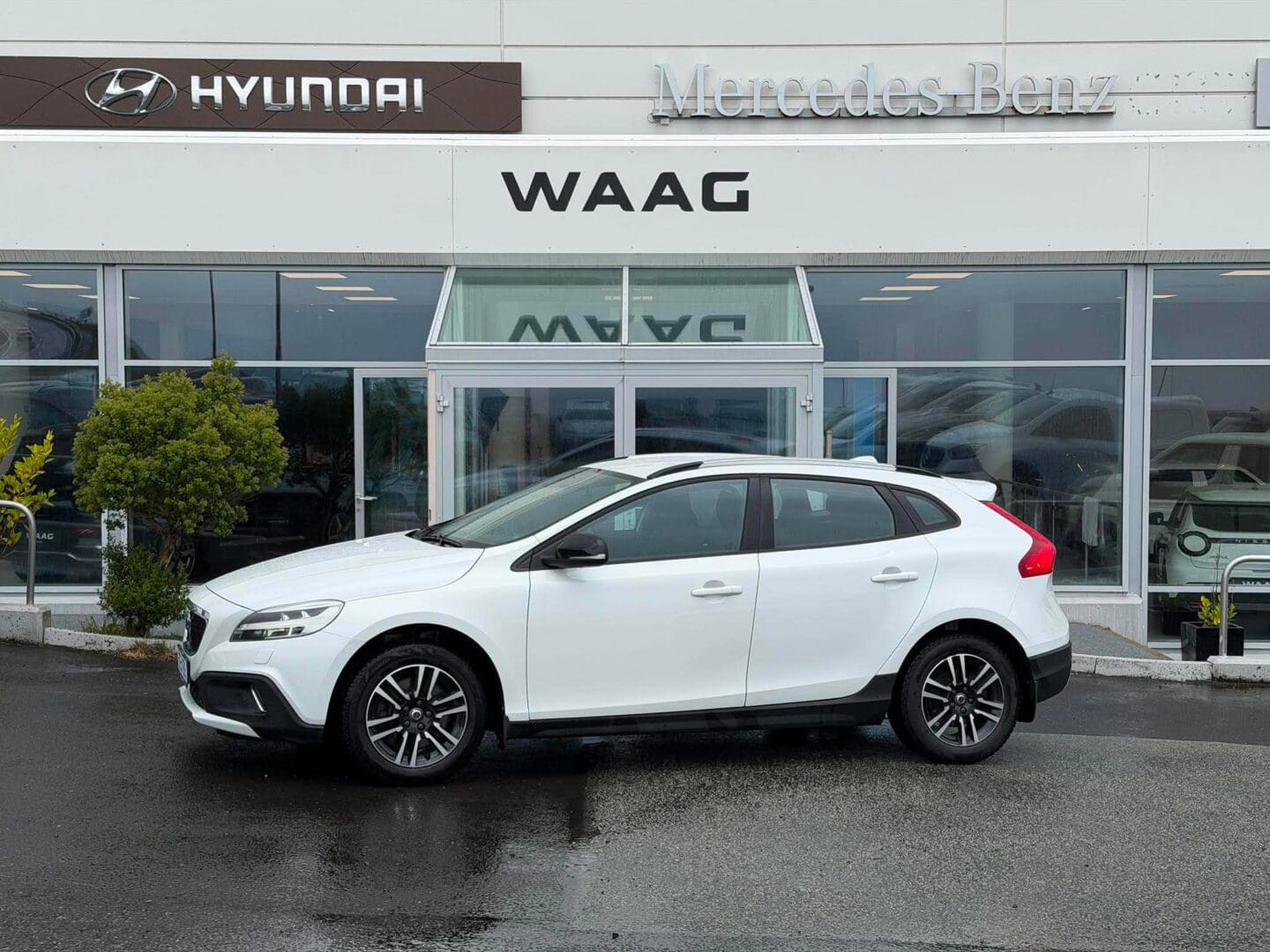 Volvo V40